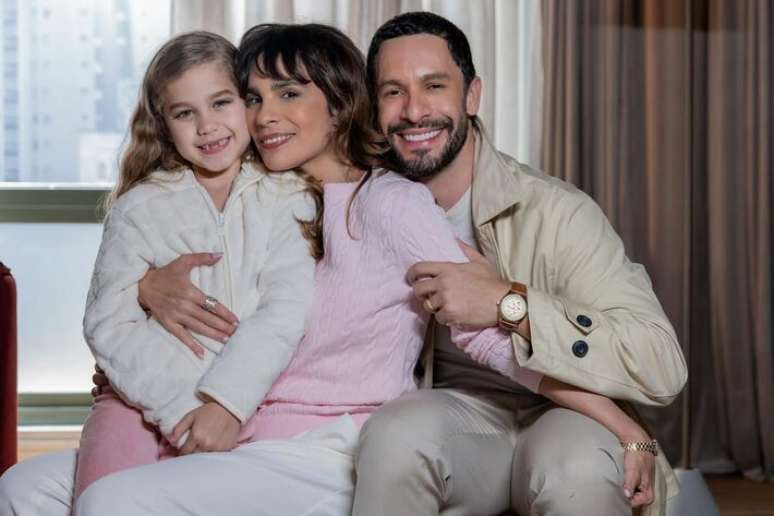 Rainer Cadete interpretar&aacute; C&eacute;zar, marido de Bia (Maria Ribeiro)
