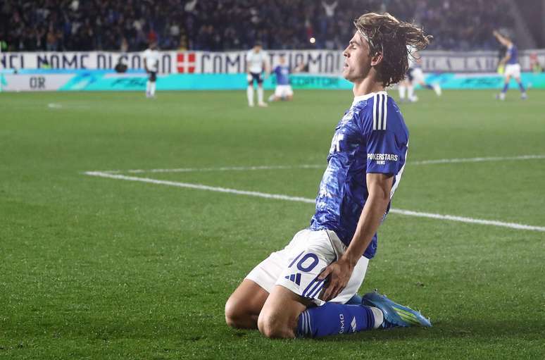 Nico Paz comemora gol em partida com o Como, da It&aacute;lia &ndash; 