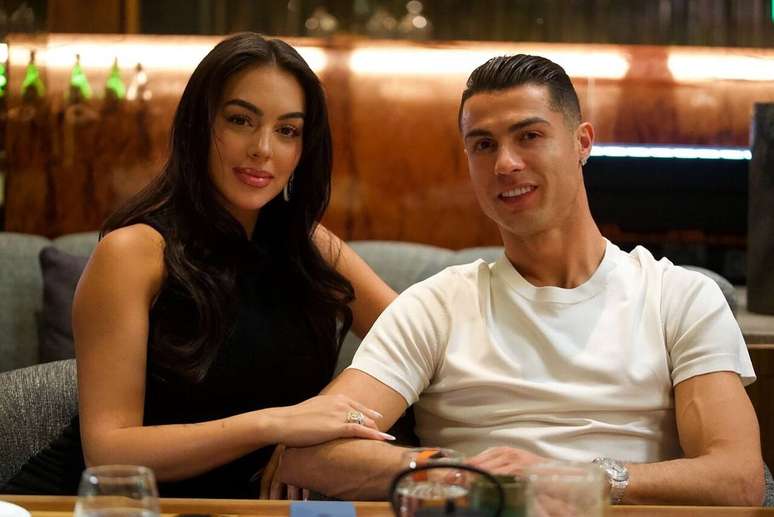 Georgina Rodr&iacute;guez e Cristiano Ronaldo formam um dos casais mais famosos do mundo do futebol &ndash;