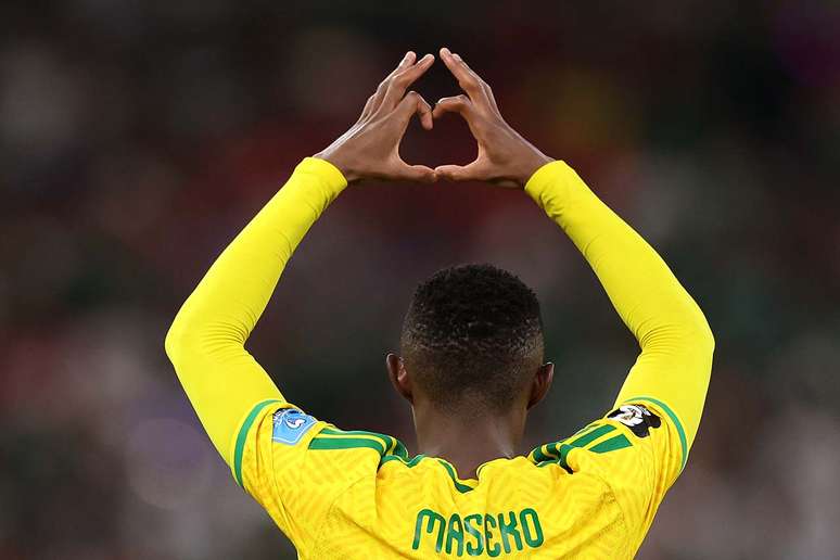 Maseko marca e a &Aacute;frica do Sul fecha a fase de grupos em segundo lugar e classificada &agrave; 2&ordf; fase.
