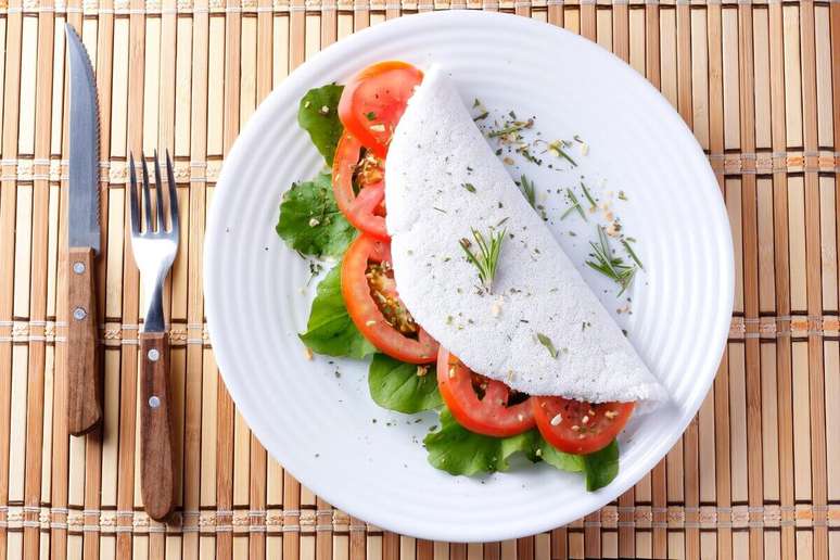 Al&eacute;m do carboidrato, &eacute; importante inserir alimentos ricos em prote&iacute;nas e fibras no caf&eacute; da manh&atilde; 