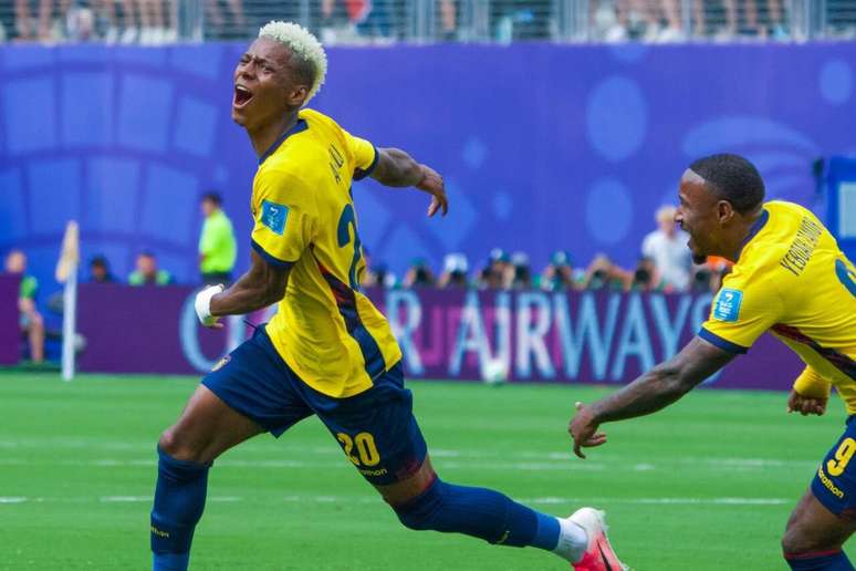 Angulo marcou o gol de empate do Equador diante da Alemanha &ndash;