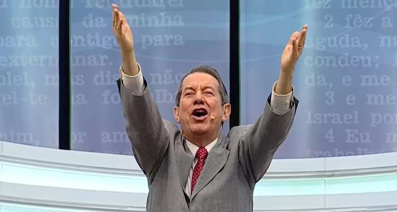 O dinheiro da Igreja da Gra&ccedil;a, do mission&aacute;rio R. R. Soares, se tornou fundamental para a Band, assim como outras TVs est&atilde;o dependentes da venda de hor&aacute;rios a telepastores