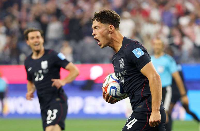 Sebastian Berhalter fez um dos gols americanos na derrota para a Turquia &ndash;