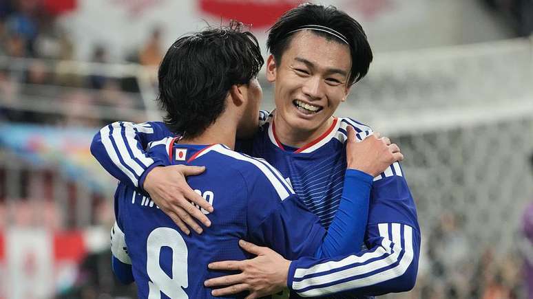 Ayase Ueda marcou oito gols a mais do que qualquer outro jogador da primeira divis&atilde;o holandesa na temporada 2025-26, consolidando-se como o grande artilheiro da competi&ccedil;&atilde;o