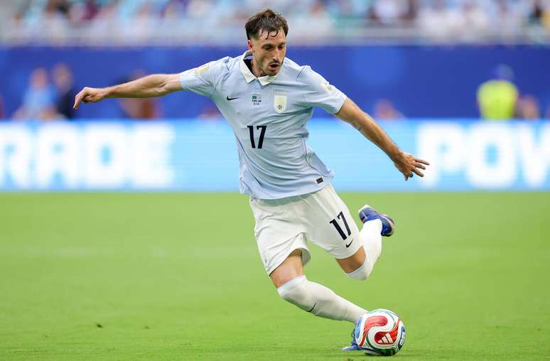 Vi&ntilde;a foi convocado pelo Uruguai para a Copa do Mundo &ndash;