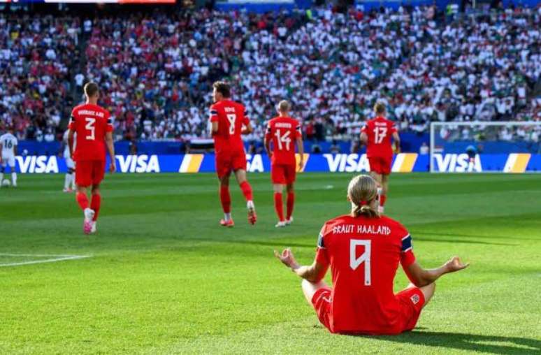 Divulga&ccedil;&atilde;o / NFF - Legenda: Noruega de Haaland encara a Fran&ccedil;a pelo Grupo I
