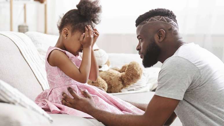 Os resultados refor&ccedil;am a import&acirc;ncia de ouvir e valorizar as queixas de dor feitas por crian&ccedil;as e adolescentes, especialmente quando h&aacute; impacto na rotina &ndash; depositphotos.com / Milkos