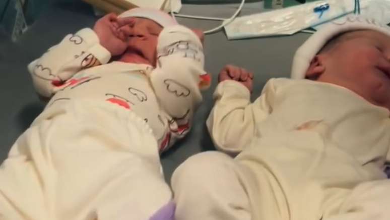 Duas beb&ecirc;s chamadas Cec&iacute;lia nascem ao mesmo tempo em SC