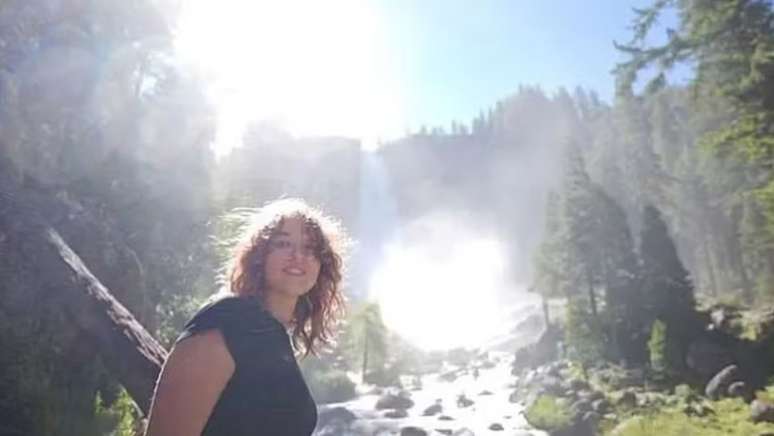 Freesia Gaul estava almo&ccedil;ando com amigos no topo da Nevada Falls quando resolveu tirar uma foto
