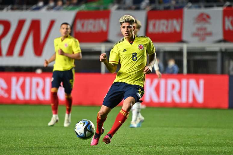 Jorge Carrascal, do Flamengo, pela sele&ccedil;&atilde;o da Col&ocirc;mbia 