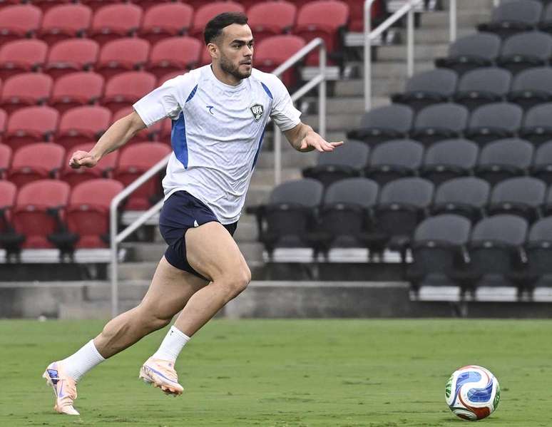 Uzbequist&atilde;o busca uma despedida honrosa ap&oacute;s duas derrotas em seus primeiros jogos na hist&oacute;ria da Copa-