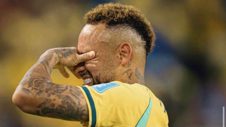 Neymar emocionado ap&oacute;s estreia na Copa contra a Esc&oacute;cia.