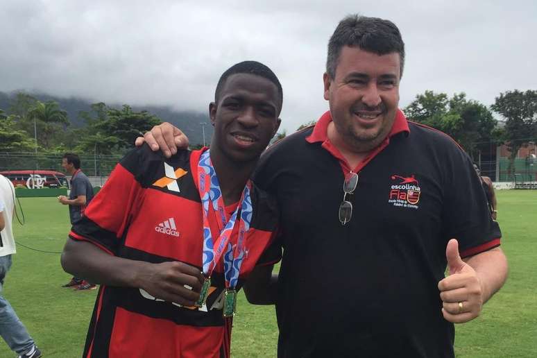 Vini Jr atuou pela base do Flamengo antes de jogar no time principal