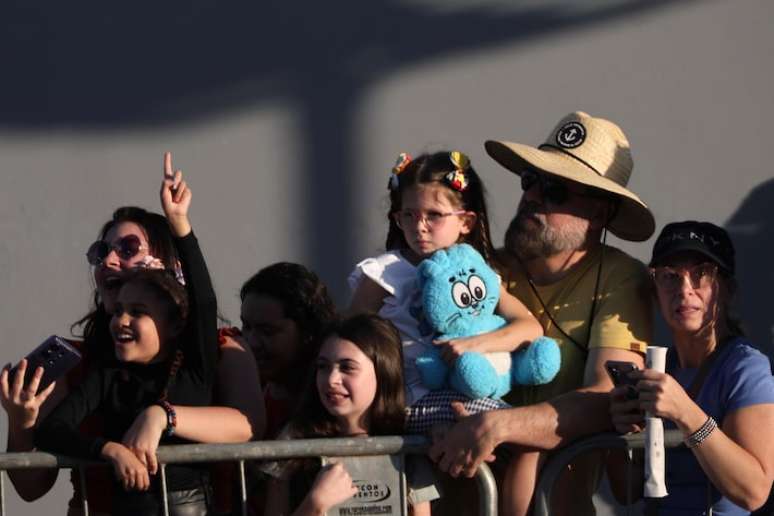 Evento no Samb&oacute;dromo do Anhembi liberou 30 mil ingressos, que se esgotaram; ap&oacute;s dias de frio e tempo nublado, domingo foi de sol na capital paulista