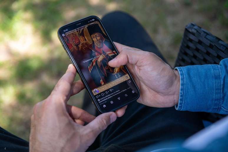 Sete em cada 10 entrevistados de uma pesquisa recente disseram que prefeririam passar menos tempo em seus telefones