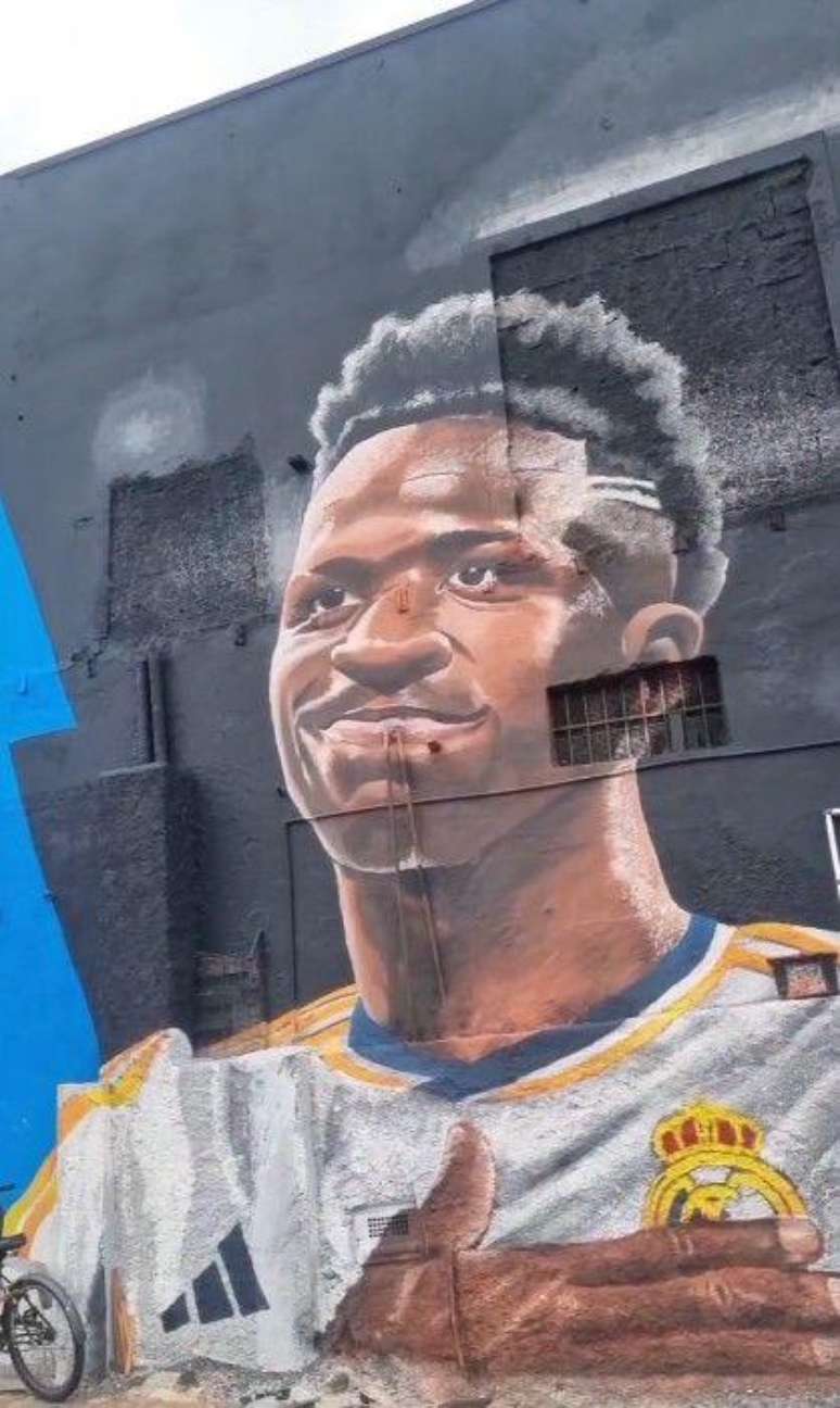 Pintura feita em S&atilde;o Gon&ccedil;alo em homenagem a Vini Jr