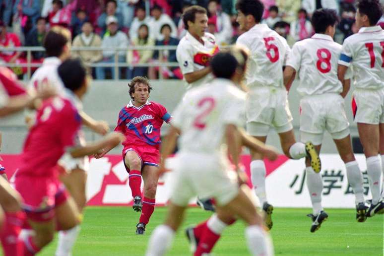 Zico ensinou aspectos do futebol que os japoneses buscavam desenvolver, como improviso, "mal&iacute;cia e ginga"