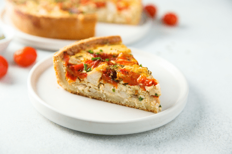Quiche de frango com tomate seco 