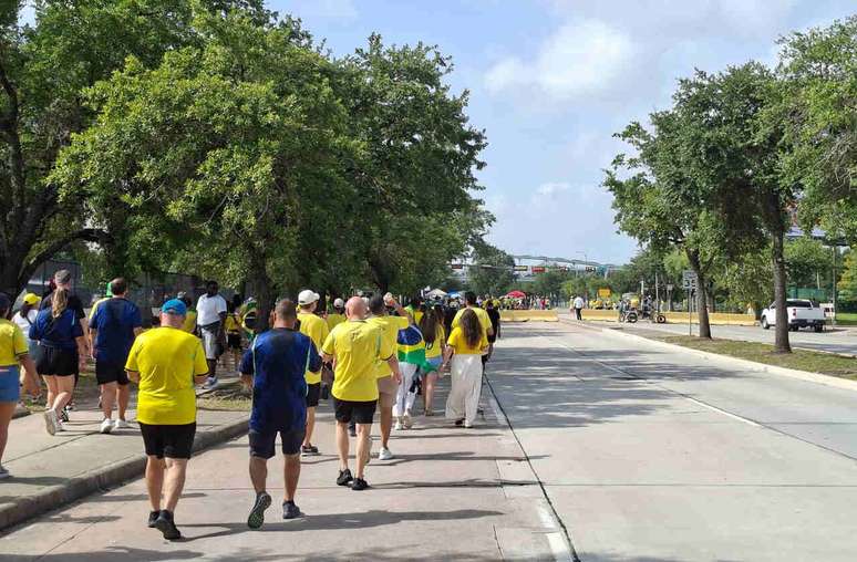 Torcida do Brasil &eacute; maioria em Houston, antes de duelo contra o Jap&atilde;o &ndash;