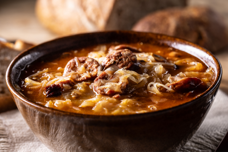 Sopa proteica de carne com repolho 