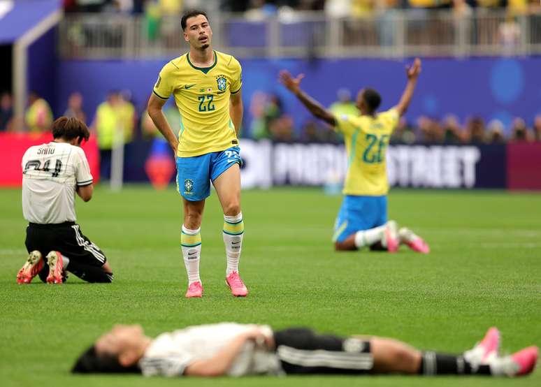 Gabriel Martinelli (#22) ap&oacute;s o apito final do duelo entre Brasil x Jap&atilde;o (