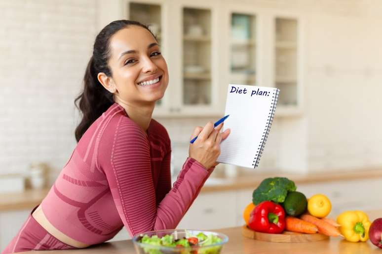 Planejar o card&aacute;pio da semana ajuda a manter o foco em uma alimenta&ccedil;&atilde;o equilibrada 