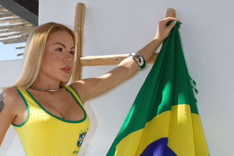 Ravena Hanniely, modelo e influenciadora