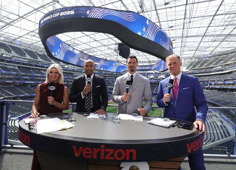 Zlatan Ibrahimović e Thierry Henry comentando pela FOX Sports.