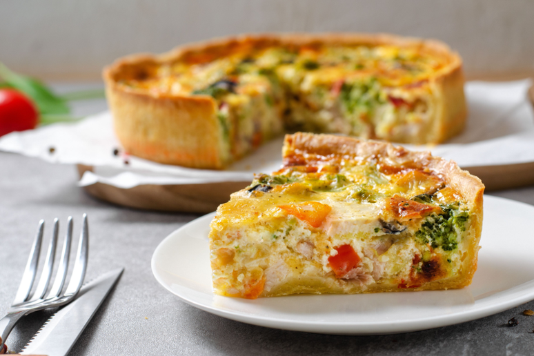 Quiche de frango com legumes 