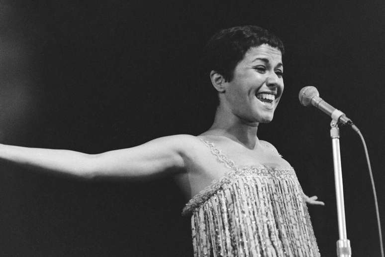Elis Regina gravou can&ccedil;&otilde;es de Belchior no disco Falso Brilhante de 1976