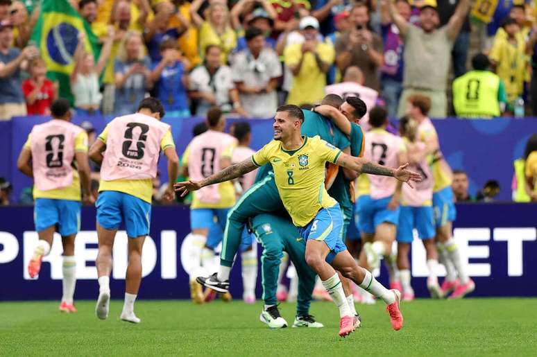 Bruno Guimar&atilde;es deu a assist&ecirc;ncia para o gol da vit&oacute;ria &ndash;