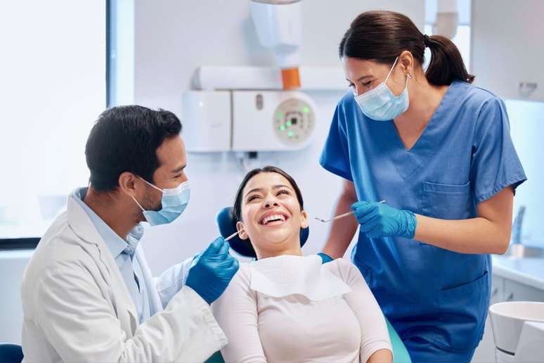 O a&ccedil;&uacute;car dos energ&eacute;ticos pode aumentar o risco de c&aacute;ries nos dentes 