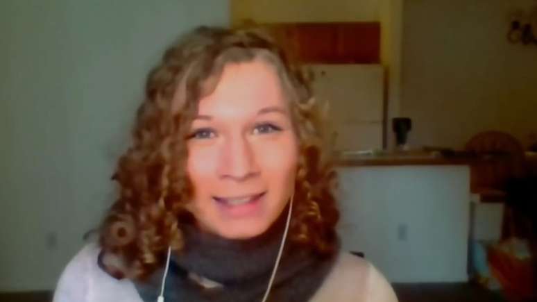 Lindsay Hecox durante entrevista para a MSNBC, atual MS NOW, em 2021 