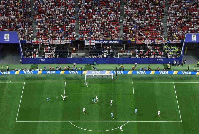 Cipenga marcou o gol da RD Congo contra a Inglaterra &ndash;