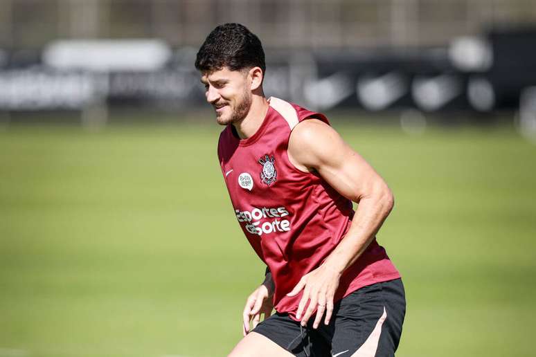 Hugo se recupera de problema no menisco &ndash;