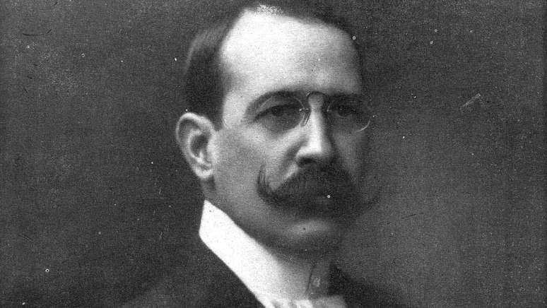 Em 1906, o presidente argentino Jos&eacute; Figueroa Alcorta sobreviveu a uma emboscada anarquista