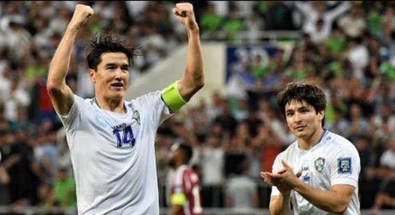 Eldor Shomurodov comemora gol pelo Uzbequist&atilde;o