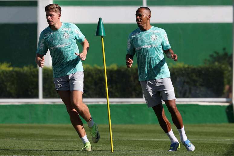 Marlon Freitas voltou a treinar pelo Palmeiras &ndash;