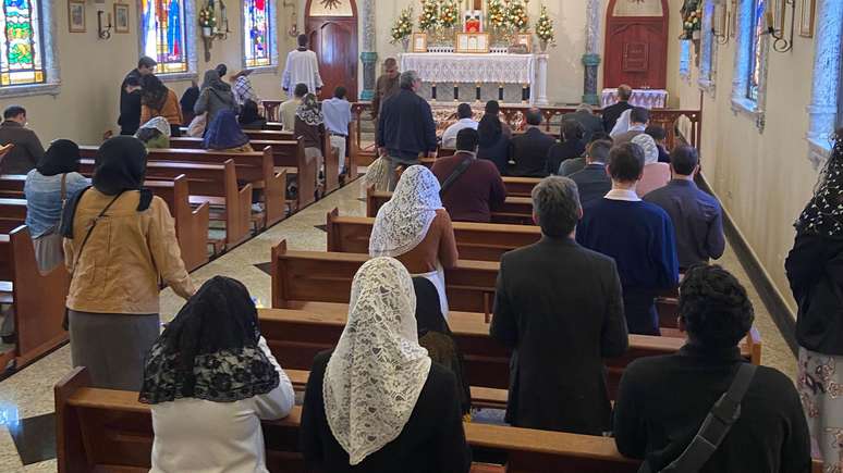 Igreja da Fraternidade Sacerdotal S&atilde;o Pio X em S&atilde;o Paulo: congrega&ccedil;&atilde;o tradicionalista reza missas em latim