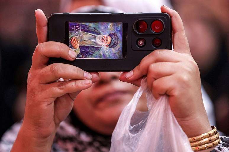 Alguns consideram as cerim&ocirc;nias como uma oportunidade para projetar a unidade do Estado iraniano