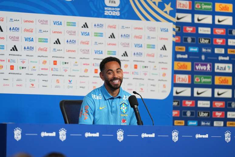 Matheus Cunha em entrevista coletiva pela Sele&ccedil;&atilde;o Brasileira 