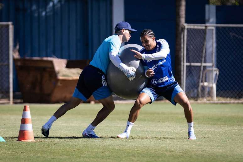 Christian vem treinando normalmente no Cruzeiro &ndash;