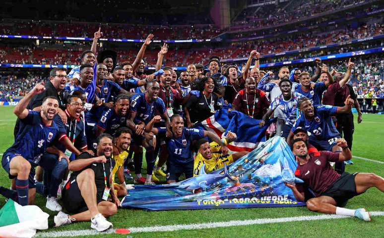 Sele&ccedil;&atilde;o de Cabo Verde comemora classifica&ccedil;&atilde;o para a segunda fase &ndash;