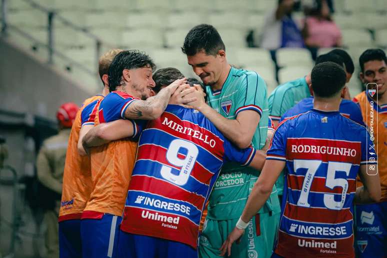 Jogadores do Fortaleza comemoram mais um triunfo na S&eacute;rie B&nbsp; &ndash;