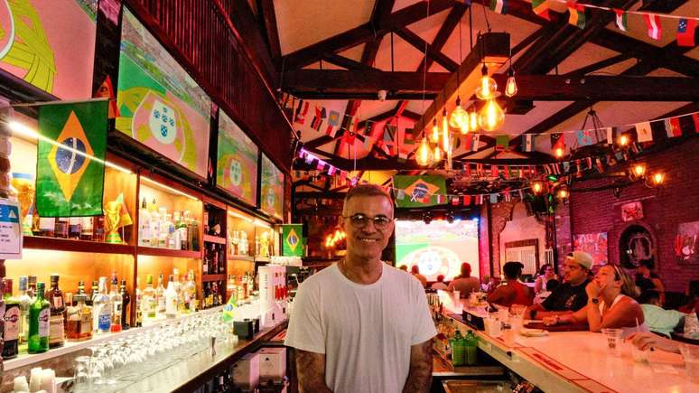 Jos&eacute; Moreira em um de seus restaurantes em Newark, o Taverna Casa Nova