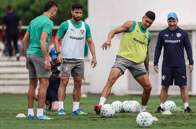 Fluminense inicia com p&eacute; direito os amistosos &ndash;