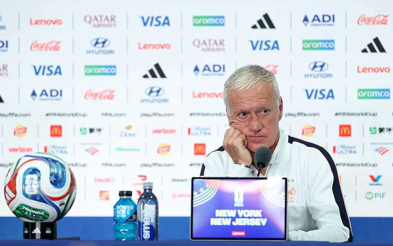 Deschamps valorizou a parada para a hidrata&ccedil;&atilde;o &ndash;