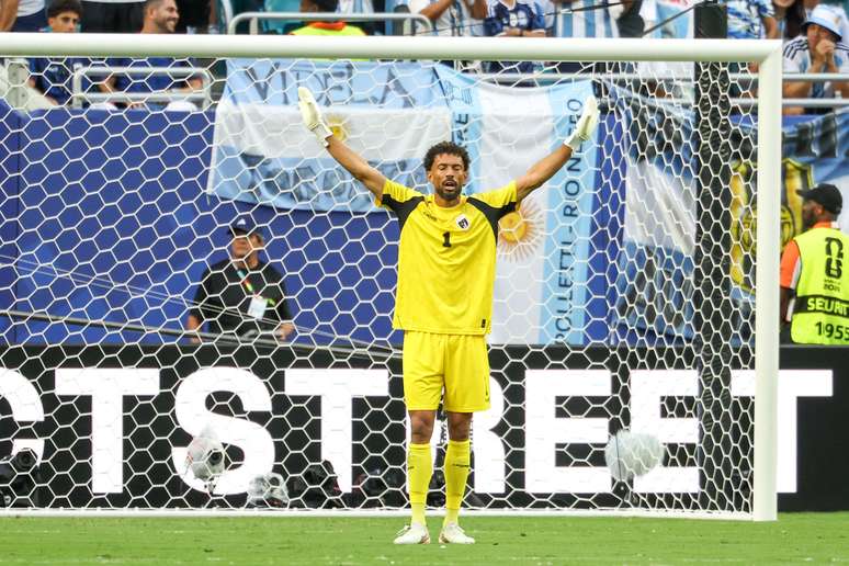 Vozinha em partida contra a Argentina