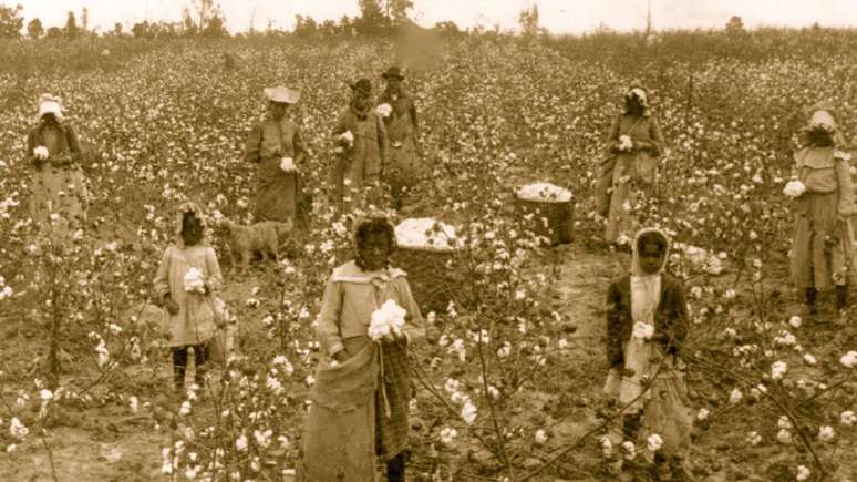 Os negros americanos h&aacute; muito tempo s&atilde;o mais c&eacute;ticos em rela&ccedil;&atilde;o ao 'American Dream'